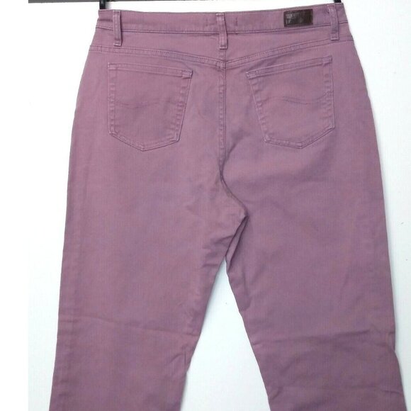 Lee Jeans Womens Lavender Sz 16 Relaxed Straight Leg at the Waist flaw paint - Picture 6 of 10